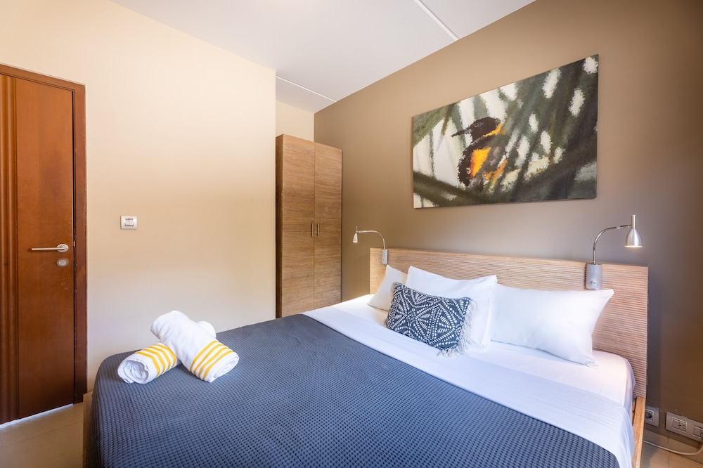 Deluxe Apartment, Terrace, Bay View (2 Bedrooms)
