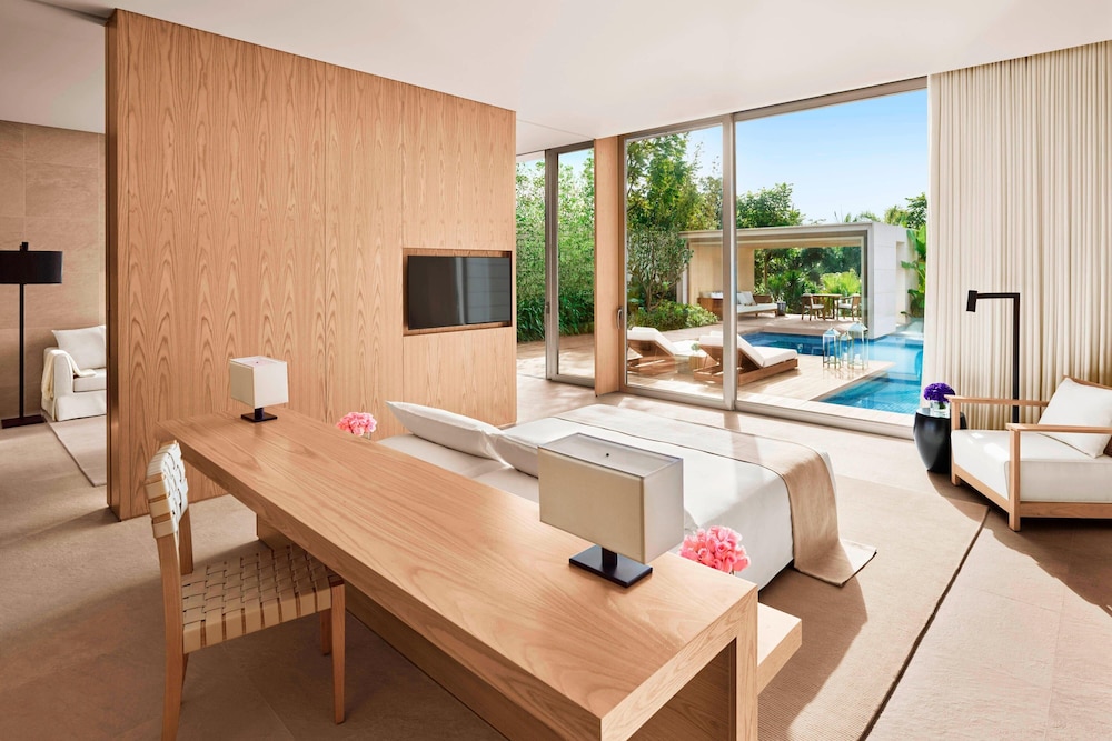 Villa, 1 King Bed, Garden View (Private Pool)