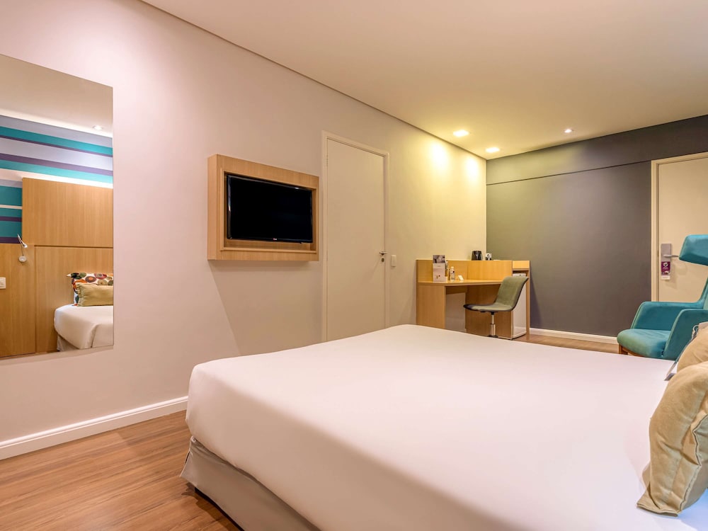 Superior Room, Accessible (Accessible) - Photo 2
