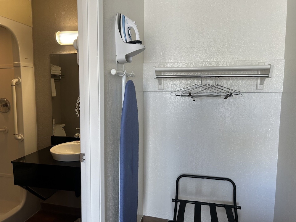 Premium Room, 2 Double Beds, Non Smoking, Refrigerator photo 3