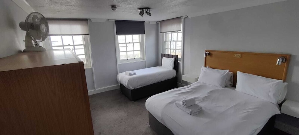 Family Triple Room with River View photo 3