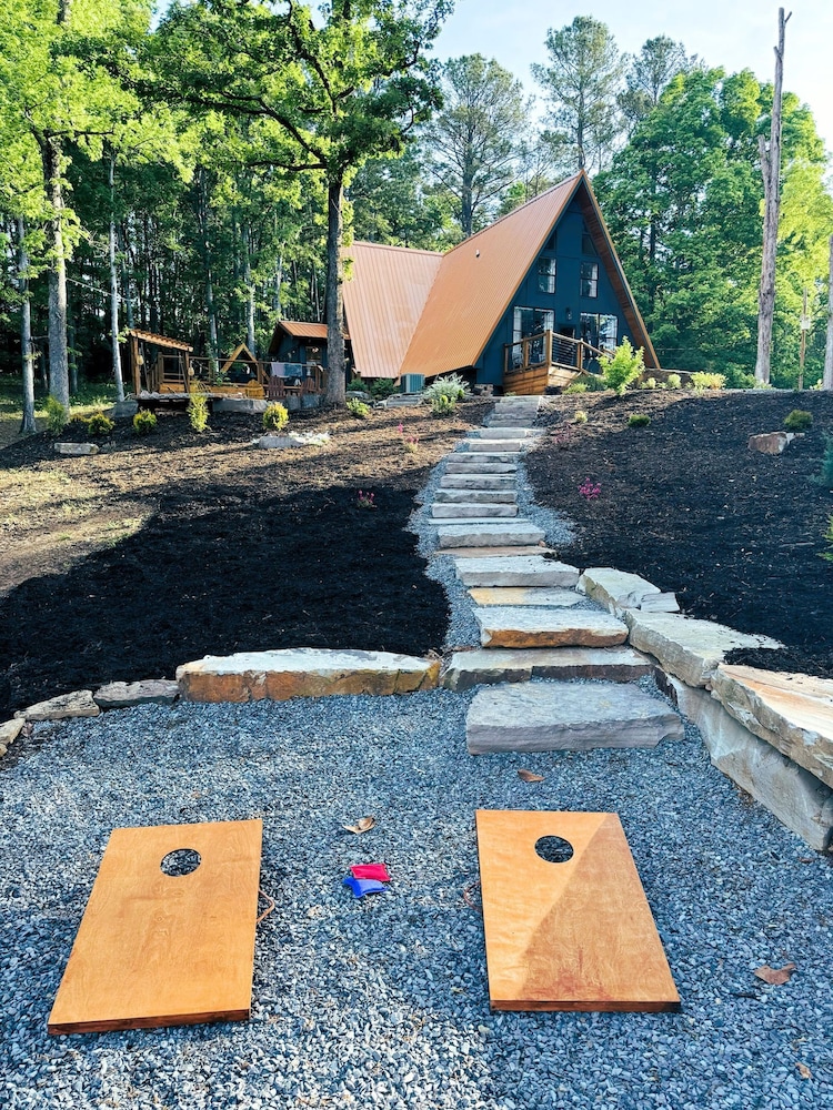 A-frame Retreat on Private Pond, Billede 40
