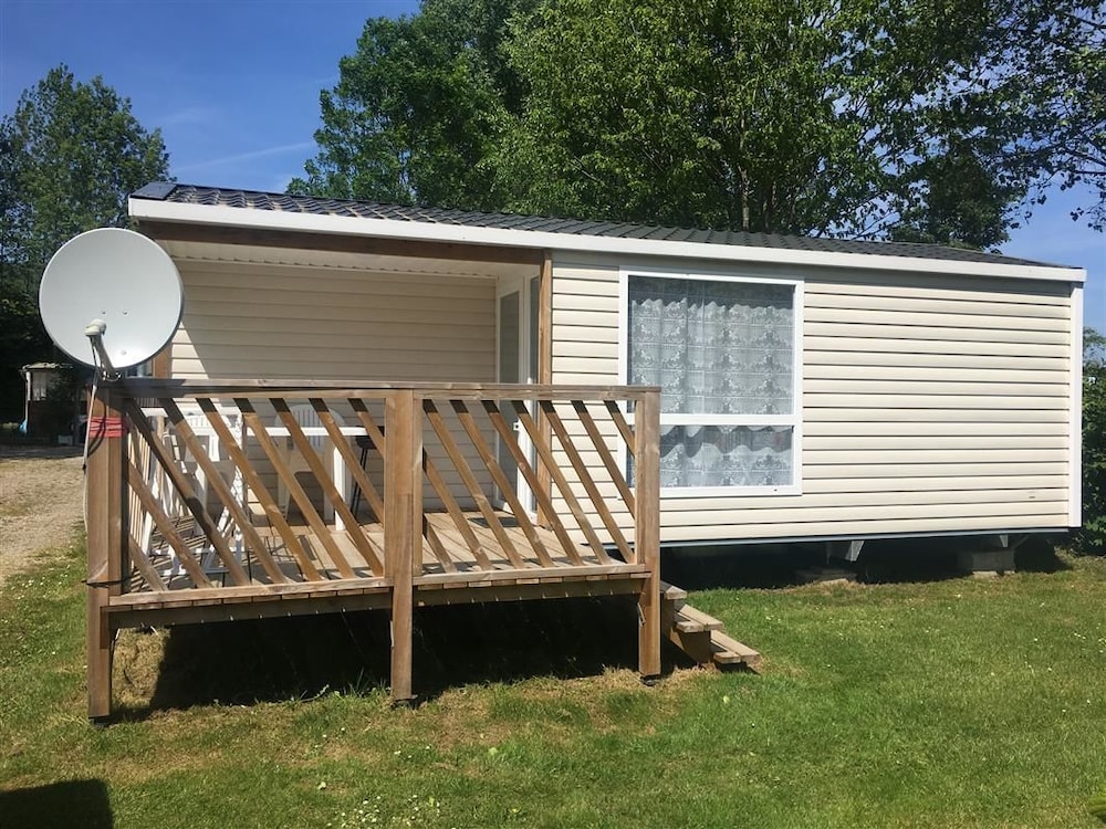 Mobile Home, 2 Bedrooms photo 2