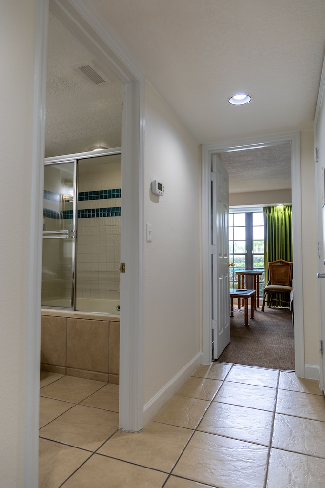 Deluxe Suite, 2 Bedrooms - Photo 10