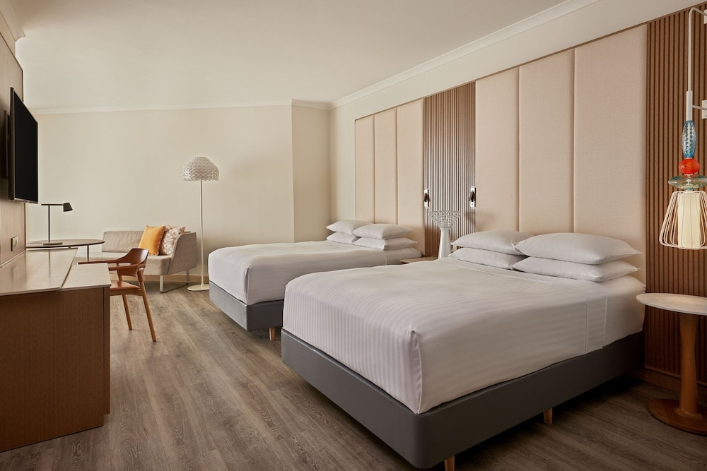 Studio Suite, 2 Queen Beds, Balcony