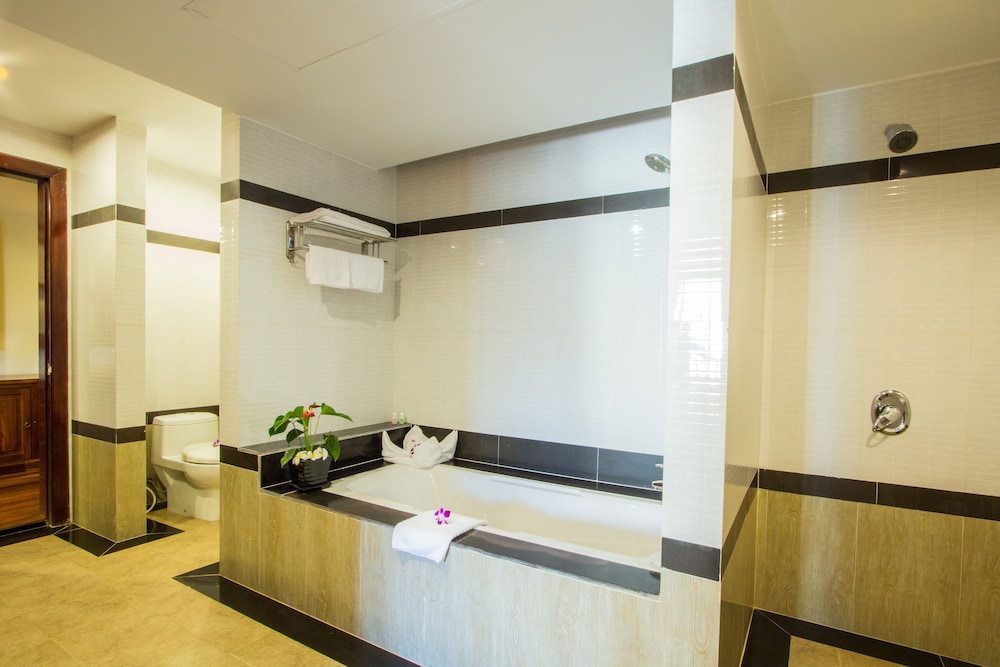 Deluxe Double or Twin Room, 1 Bedroom - Photo 21