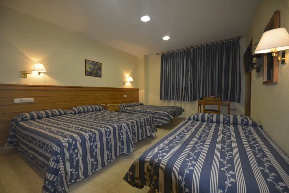 Quadruple Room photo 2