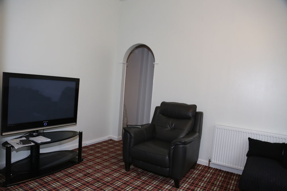 Family Quadruple Room, 2 Bedrooms, Non Smoking, Ensuite photo 3