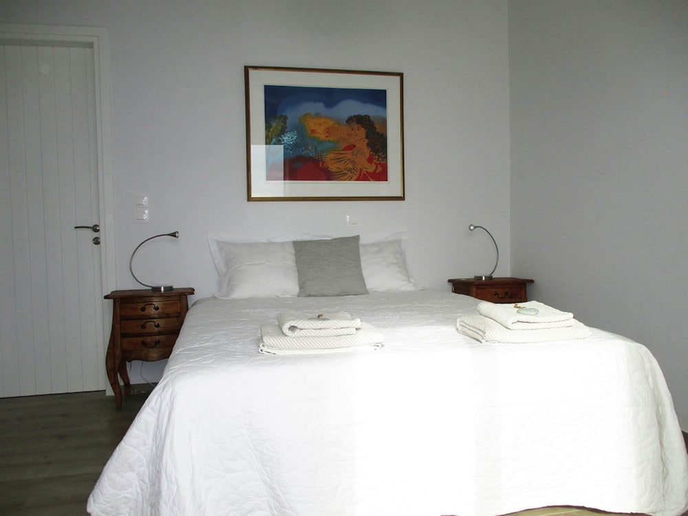 Villa photo 3