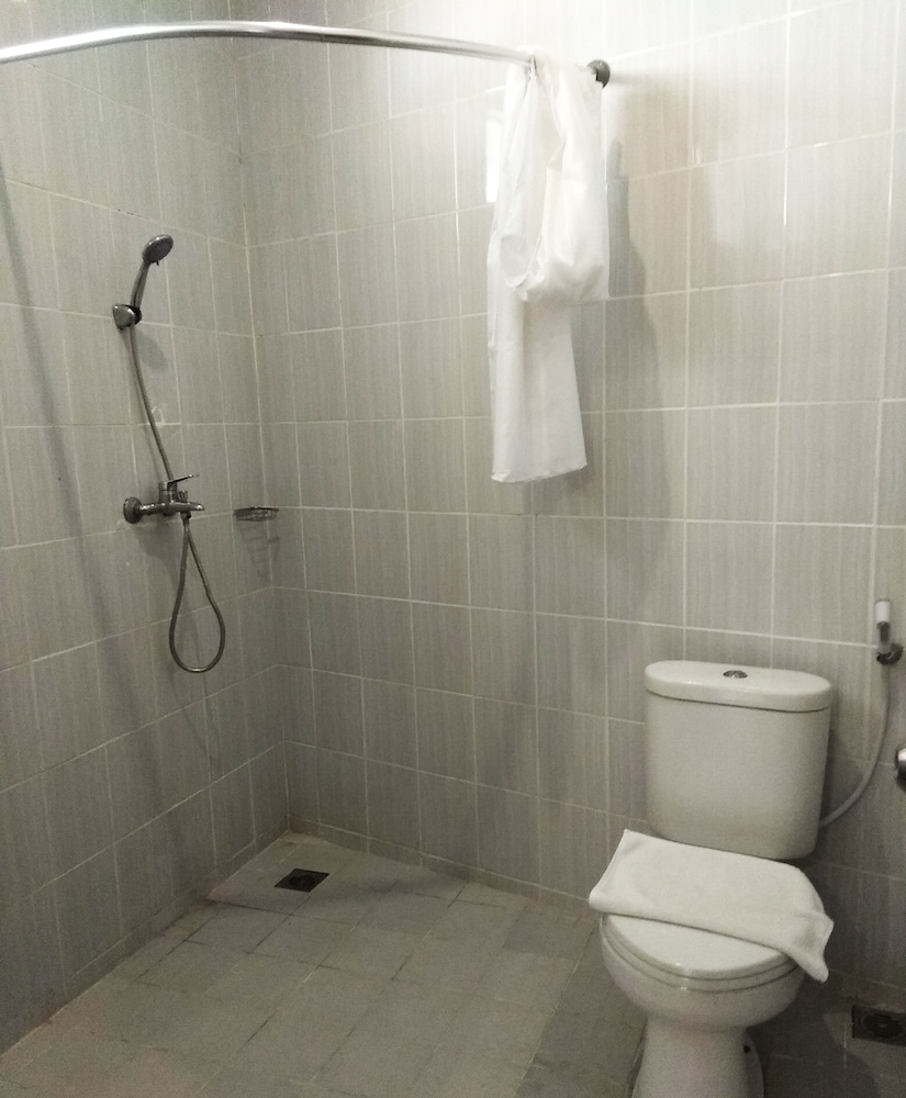 Deluxe Double Or Twin Room, Lakeside photo 3