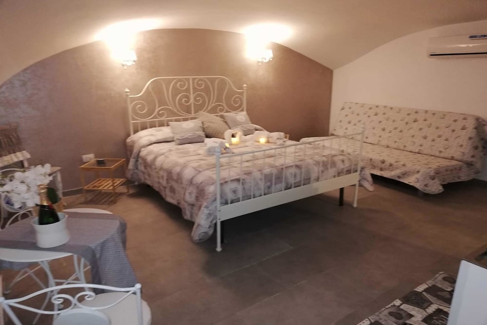 Quadruple Room, 1 Queen Bed With Sofa Bed