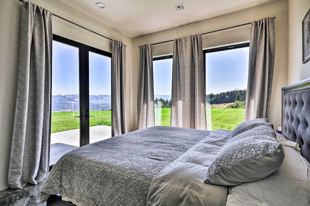 House (4 Bedrooms) photo 1