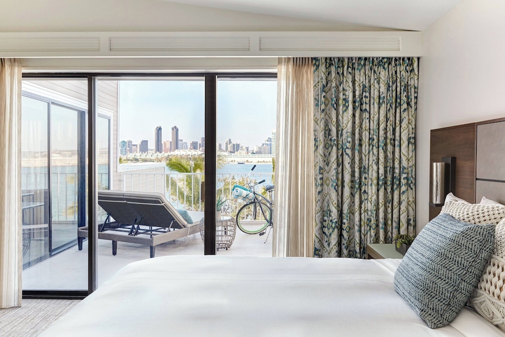 Executive Suite, 1 Bedroom, Bay View - Photo 3