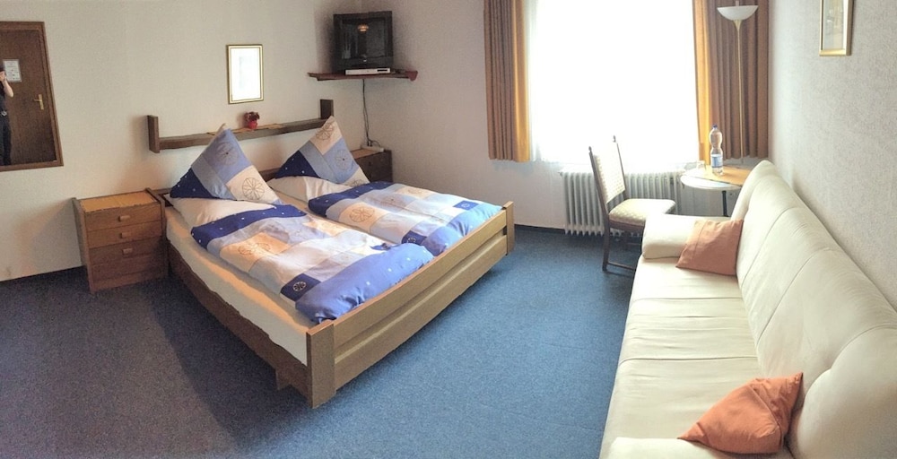 Triple Room photo 2
