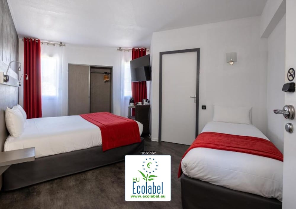Superior Triple Room - Photo 1