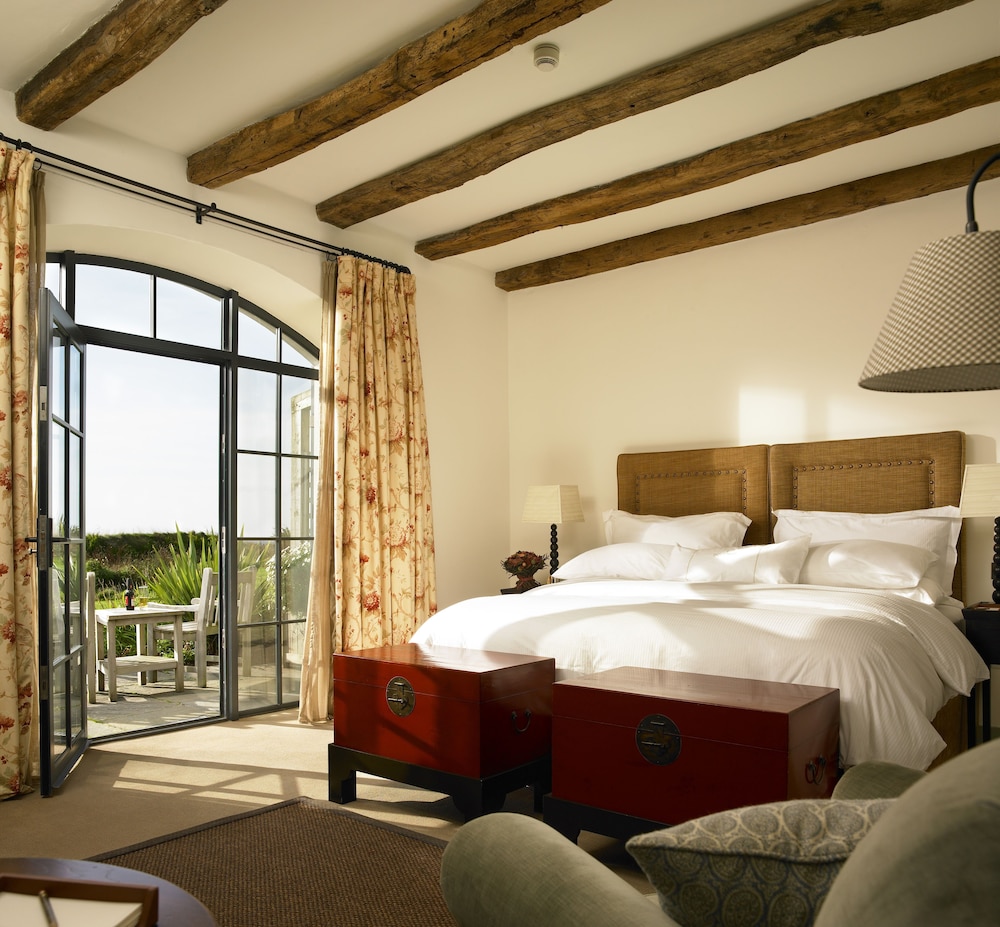 Premier Suite, 1 Bedroom, Courtyard View photo 1