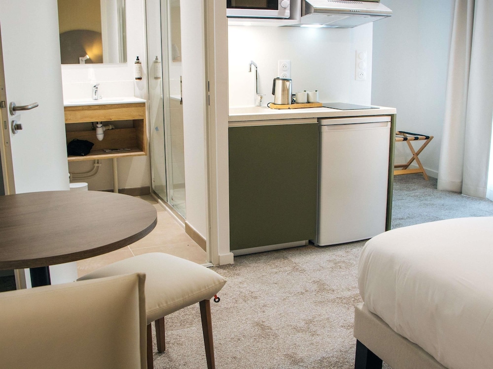 Studio, Multiple Beds