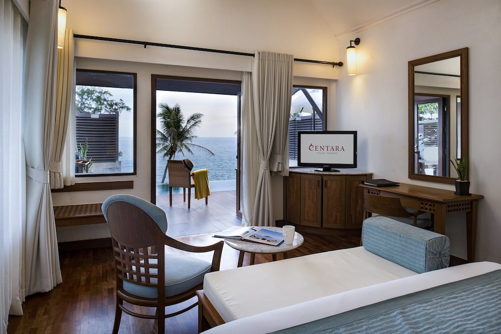 Deluxe Villa, 1 King Bed, Private Pool - Photo 2