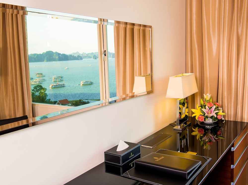 Deluxe Double Room (Bay View) photo 2