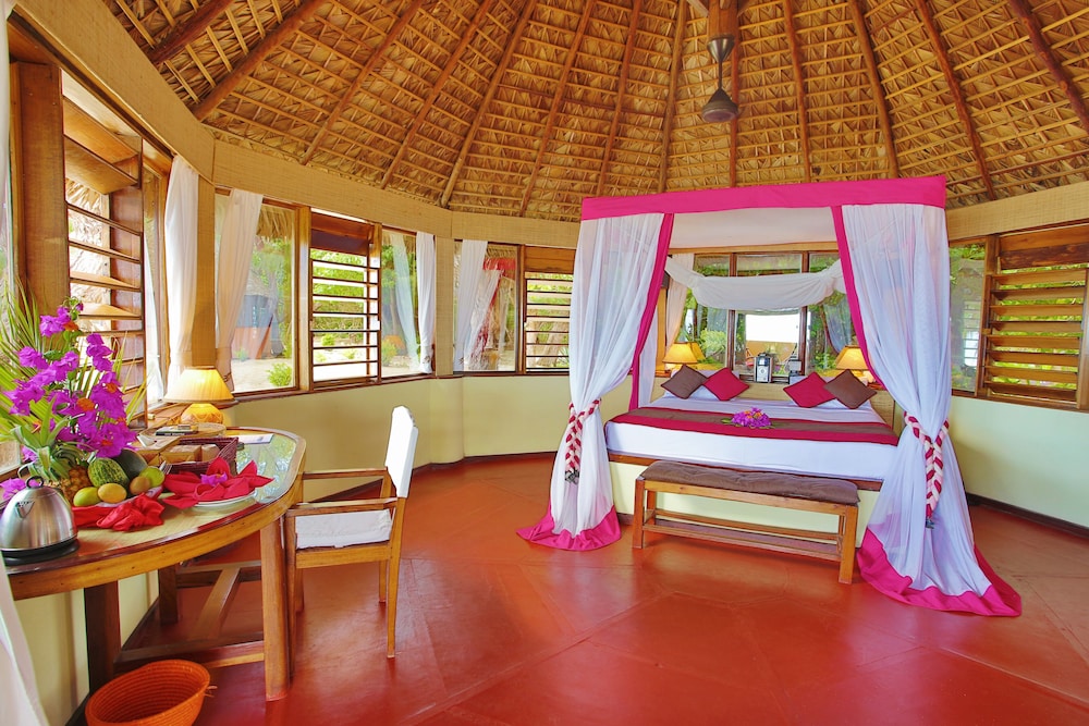 Junior Suite, 1 King Bed photo 1