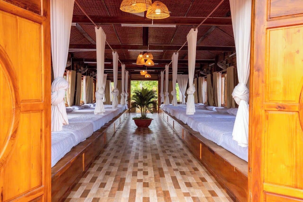 Signature Shared Dormitory