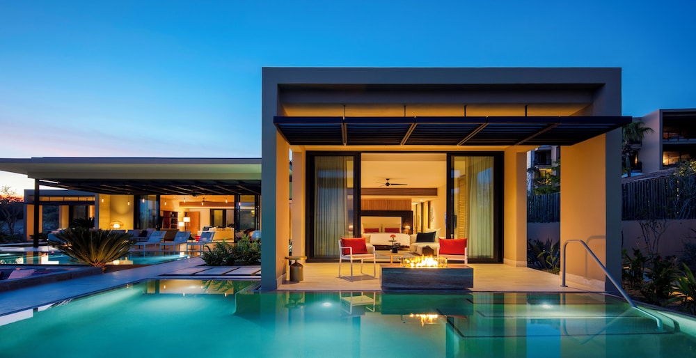 Casa Twin Dolphin Three Bedroom Home