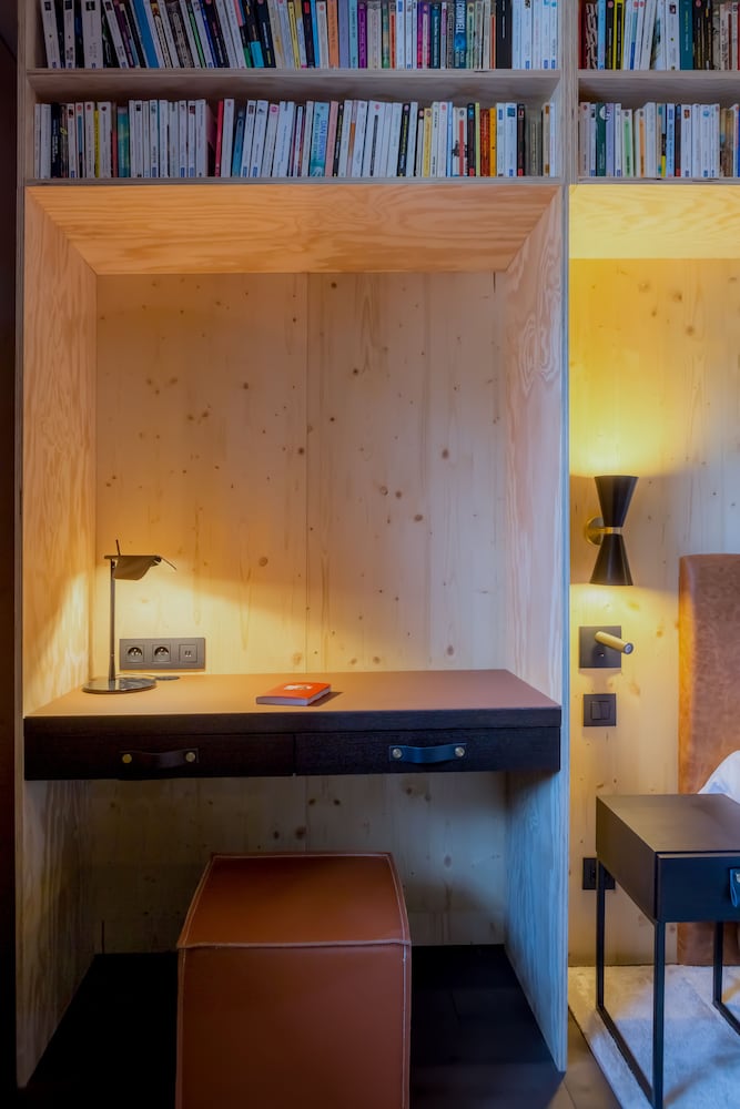 Superior Room (2 adults and 1 child less than 13 YO) photo 2