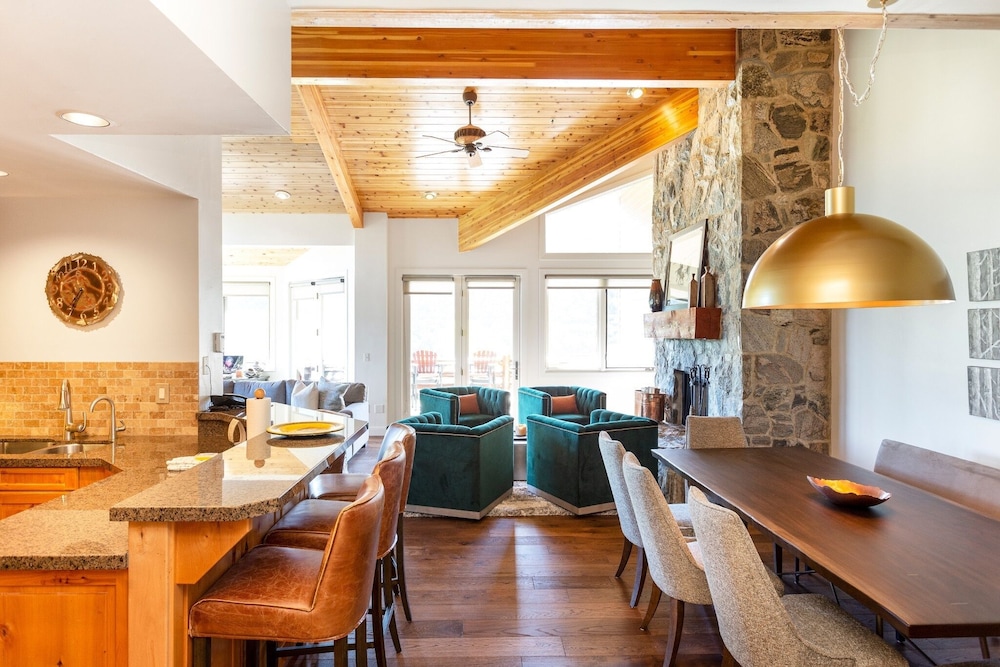 Condo, 3 Bedrooms