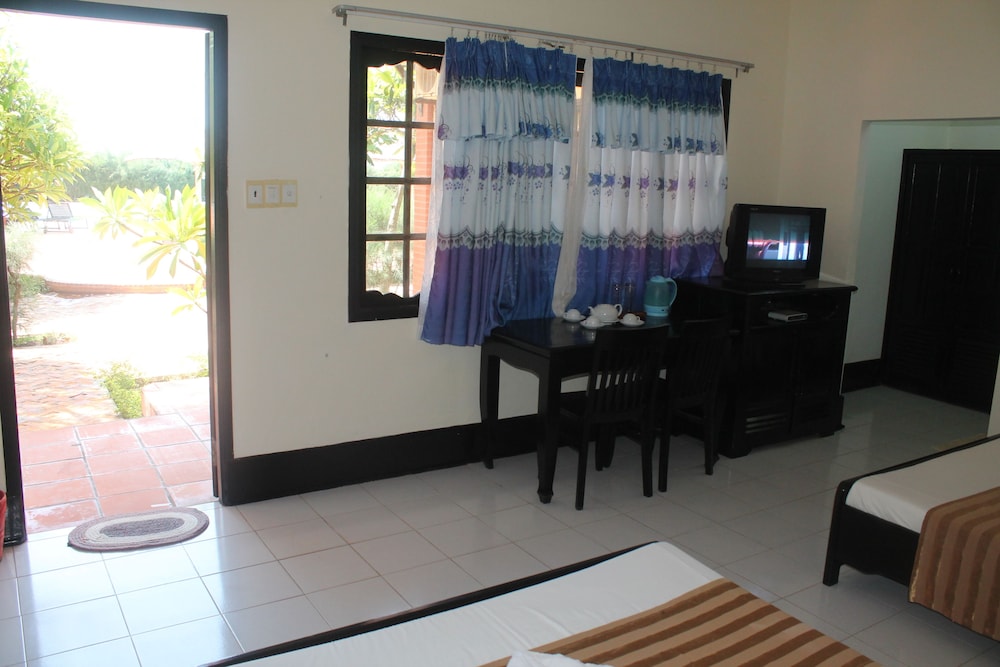 Deluxe Room, Garden View photo 2