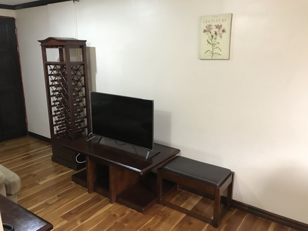 Double Room, 1 King Bed photo 2