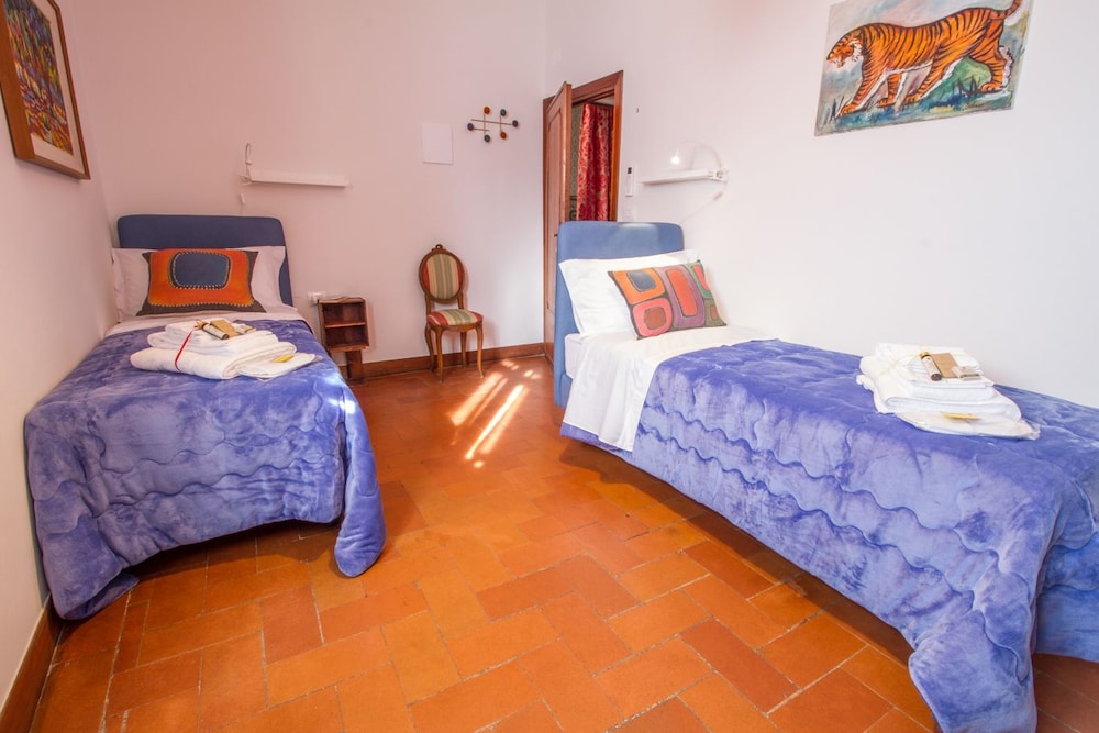 Comfort Room, Private Bathroom, Courtyard View (Corsini) photo 2