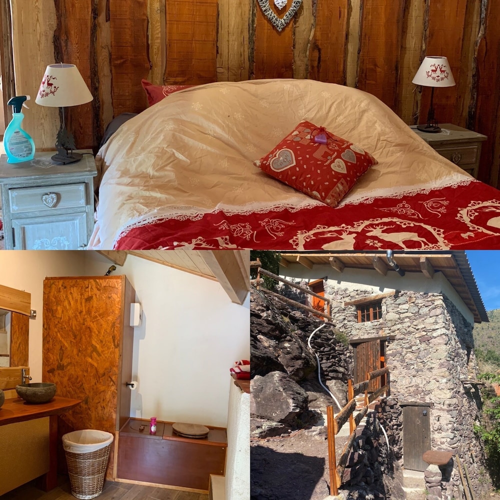 Traditional Double Room, Private Bathroom, Mountain View photo 1