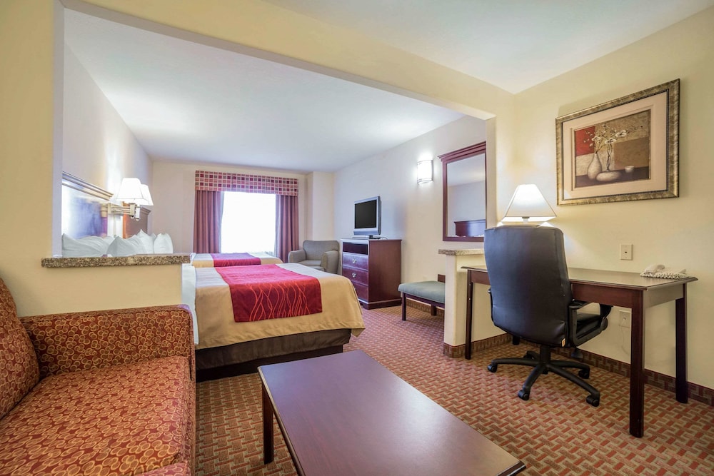 Suite, 2 Queen Beds, Non Smoking photo 3