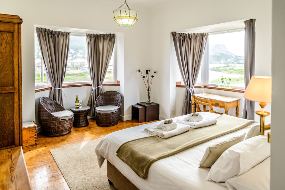 Premier Room with PRIVATE bathroom photo 1