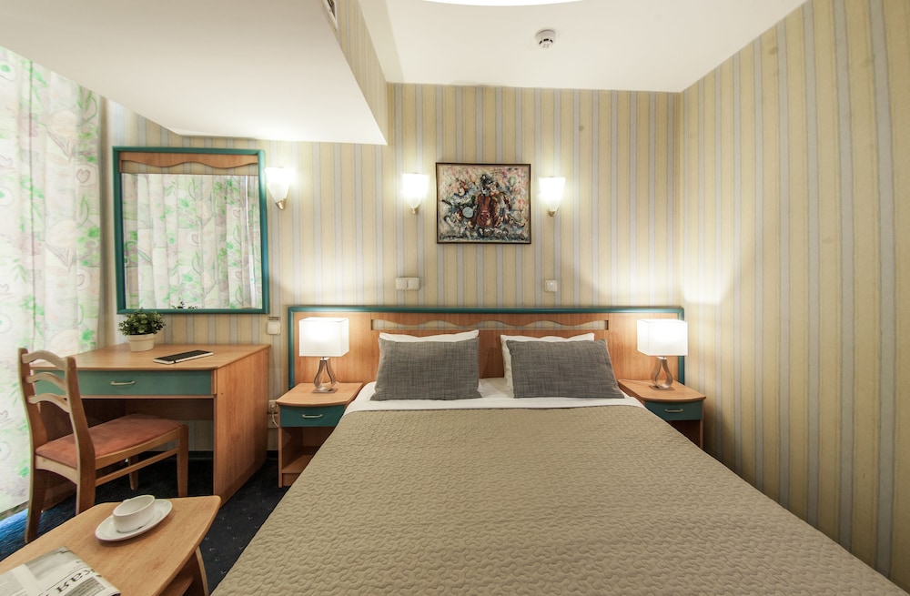 Standard Double Room photo 2