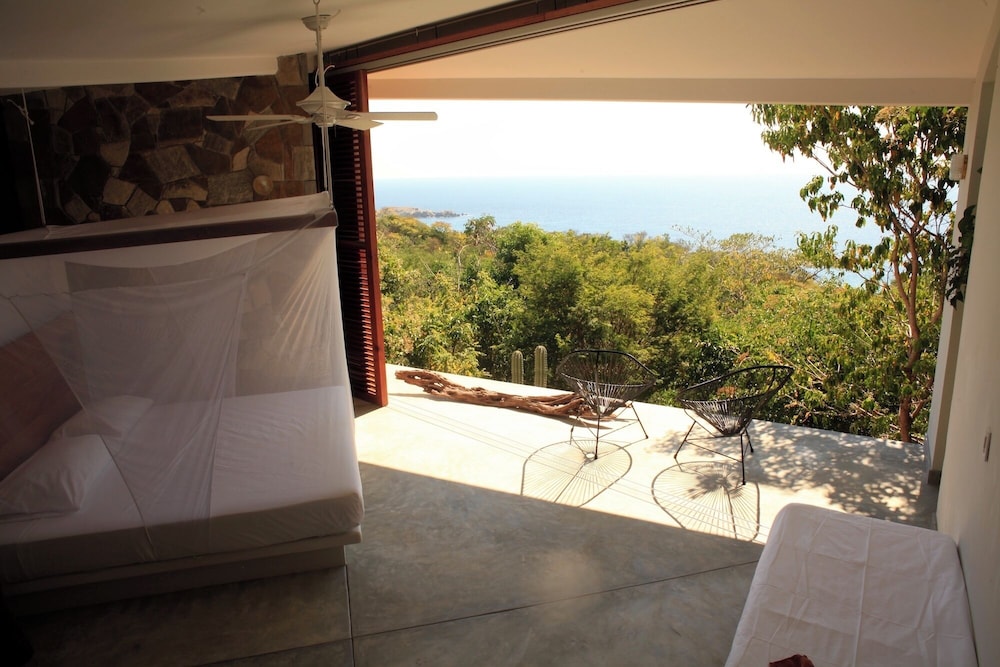 Premium Ocean View Room