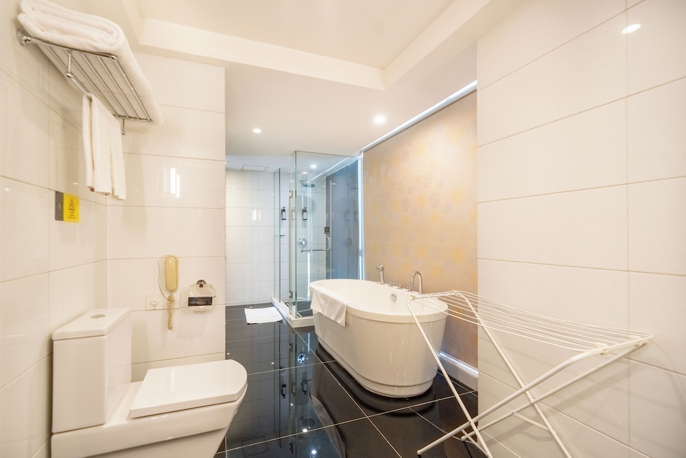 Leeden suite - Photo 9