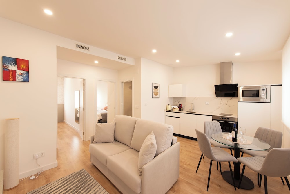 Comfort Apartment, City View
