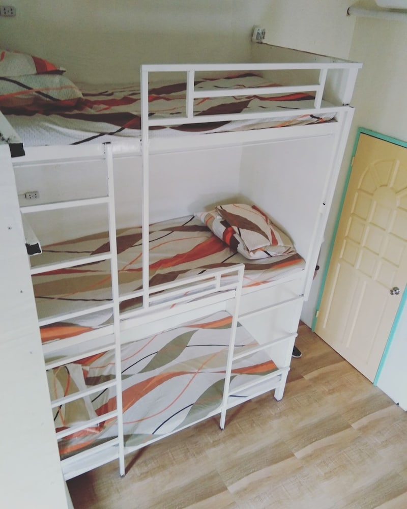 Family Shared Dormitory, Multiple Bedrooms photo 3