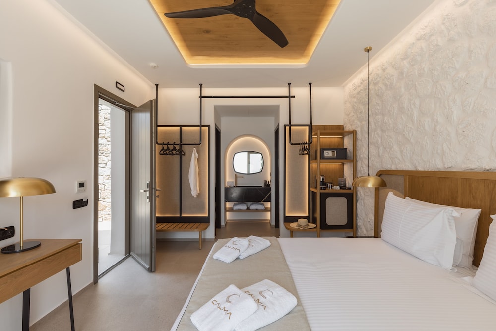 Deluxe Double Room, Sea View - Photo 8