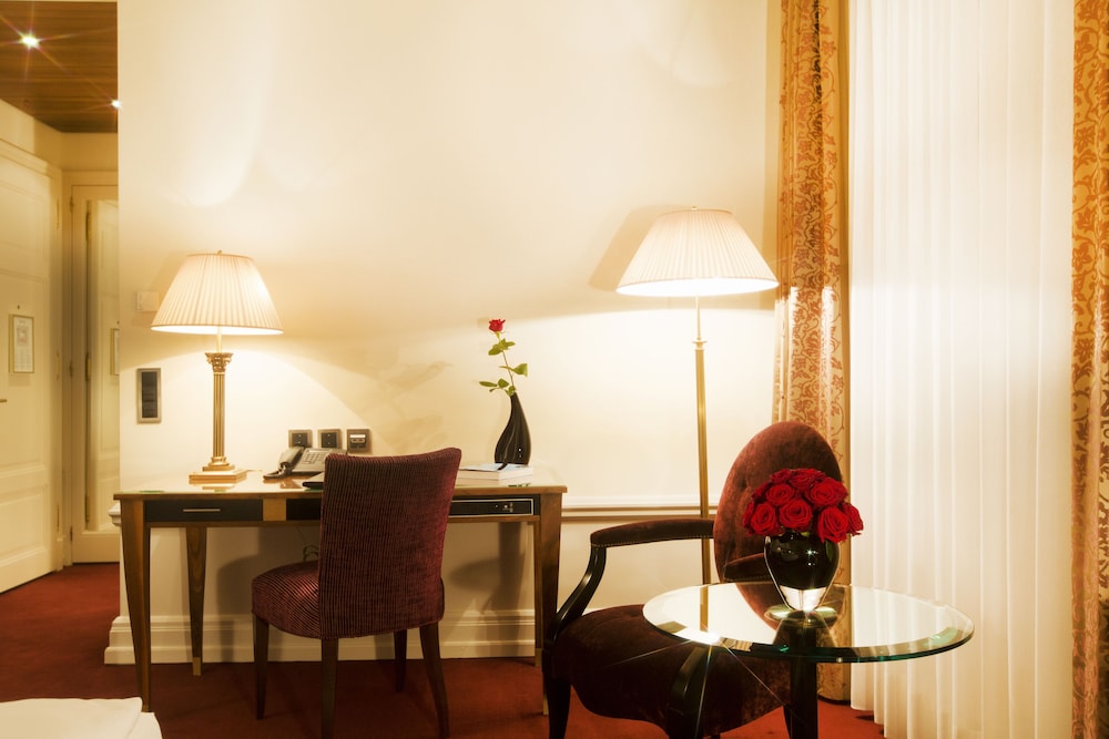 Superior Single Room with 1 Adult Occupancy (Non Smoking)