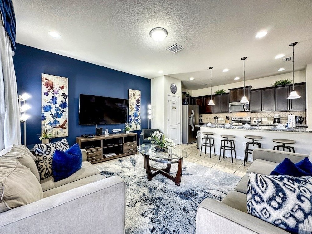 Townhome, 5 Bedrooms