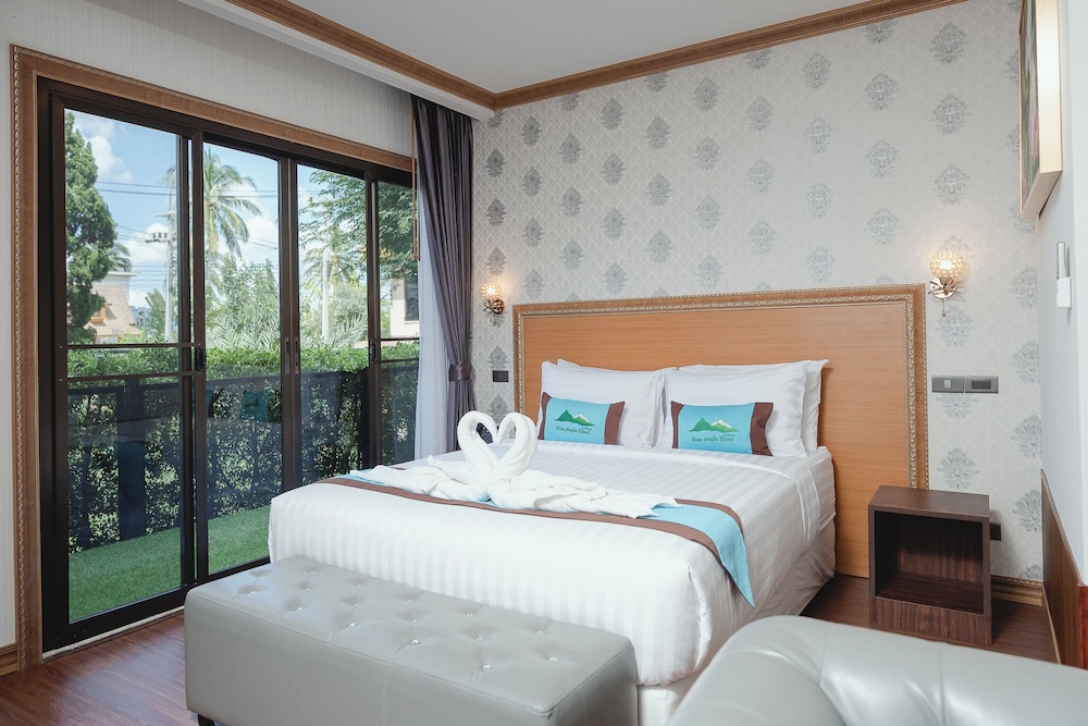 Deluxe Double Room - Photo 7