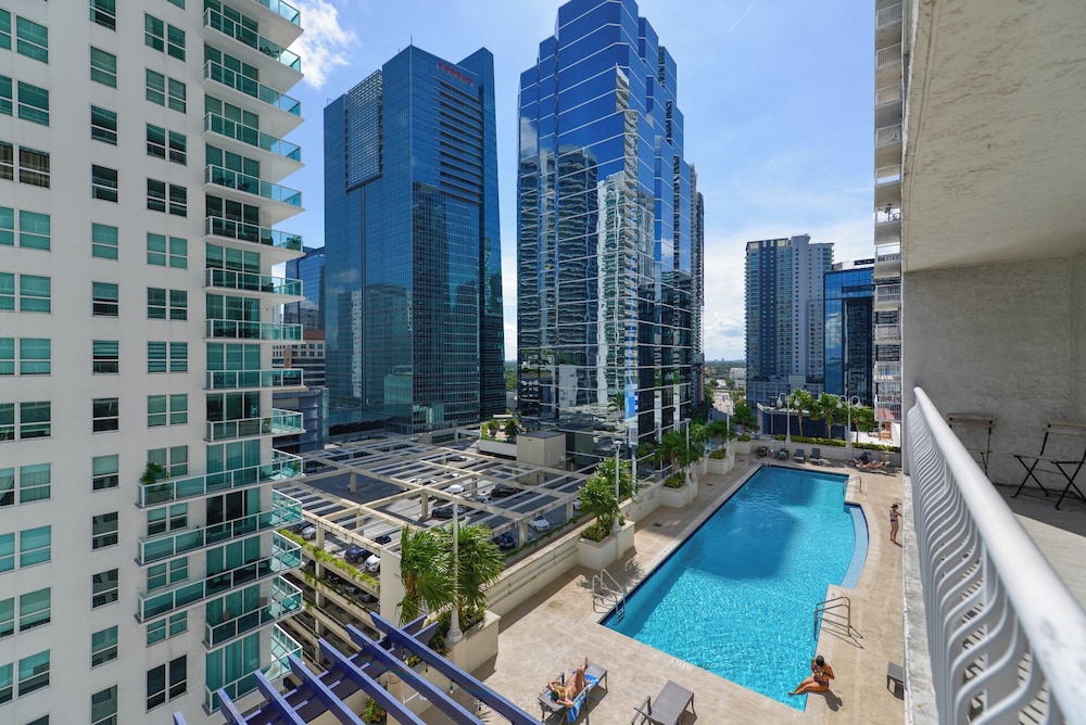 Luxury Condo, 2 Bedrooms, City View photo 2