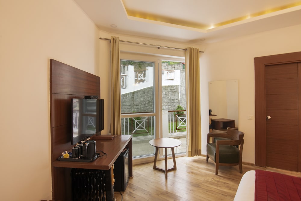 Executive Room - Photo 3