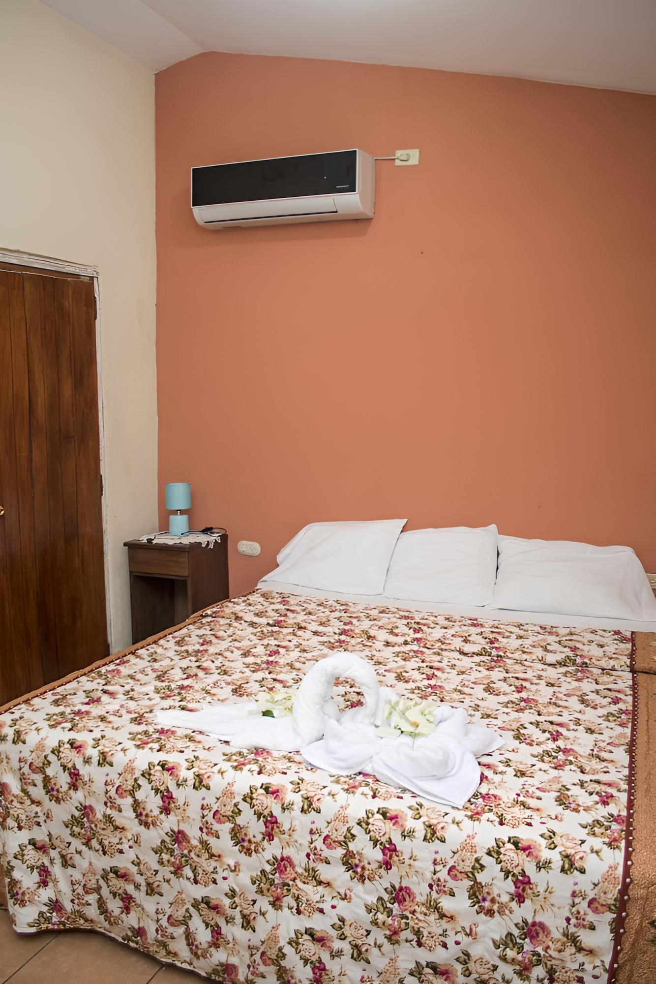 Superior Cabin, 1 Bedroom photo 1