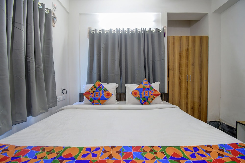 Deluxe Room - Photo 3