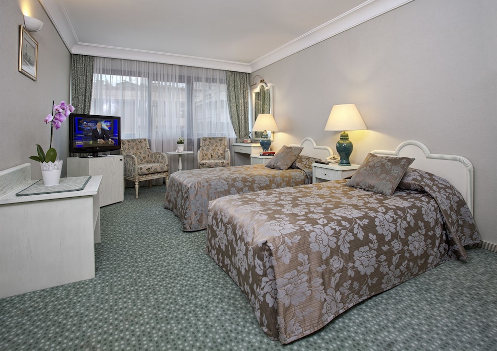 Grand Apartment, 2 Bedrooms, Connecting Rooms, photo 6