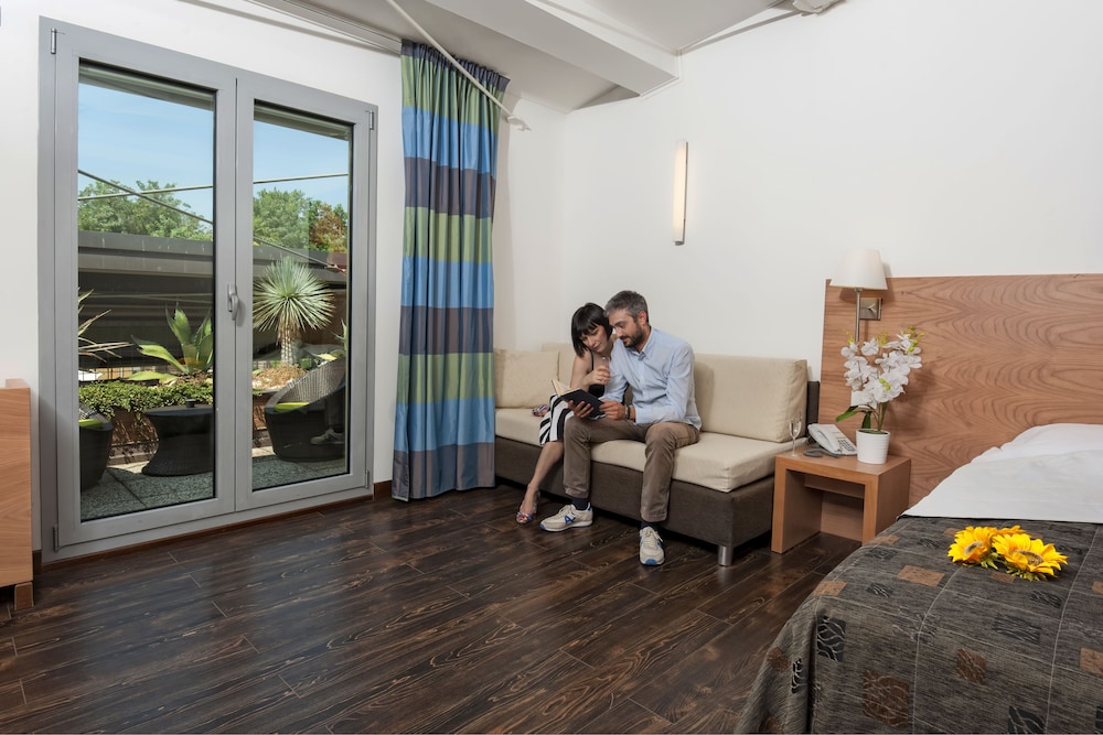 Superior Double Room - Photo 9