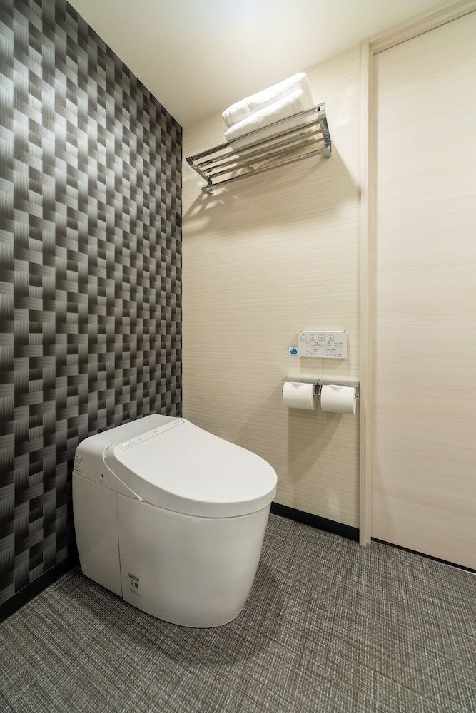 Twin Room, Non Smoking - Photo 7
